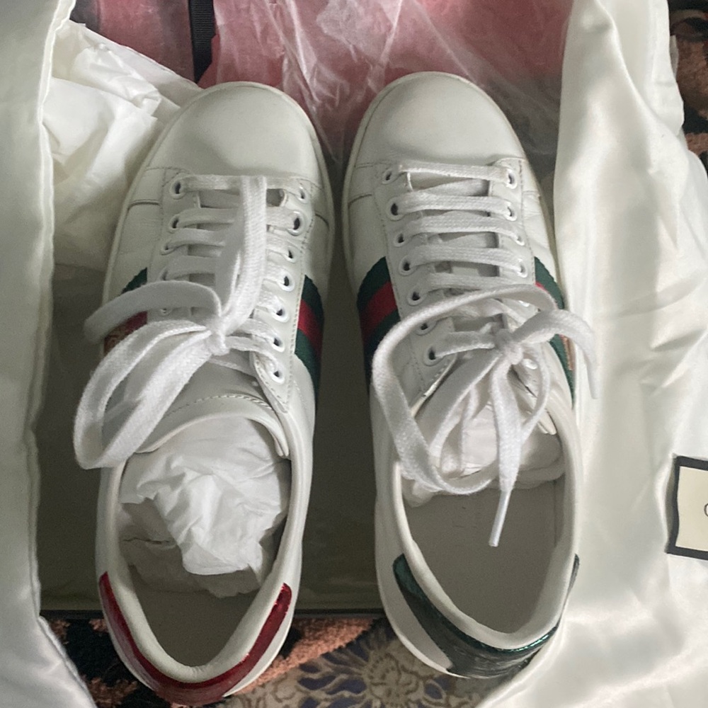 Gucci sneakers - Picture 2 of 3